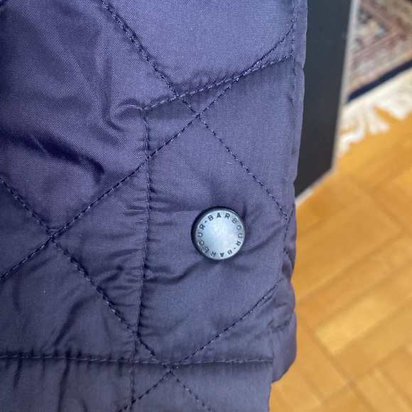 Barbour Boys, NWOT, Size 12/14, Quilted, Navy Vest - Picture 6 of 8